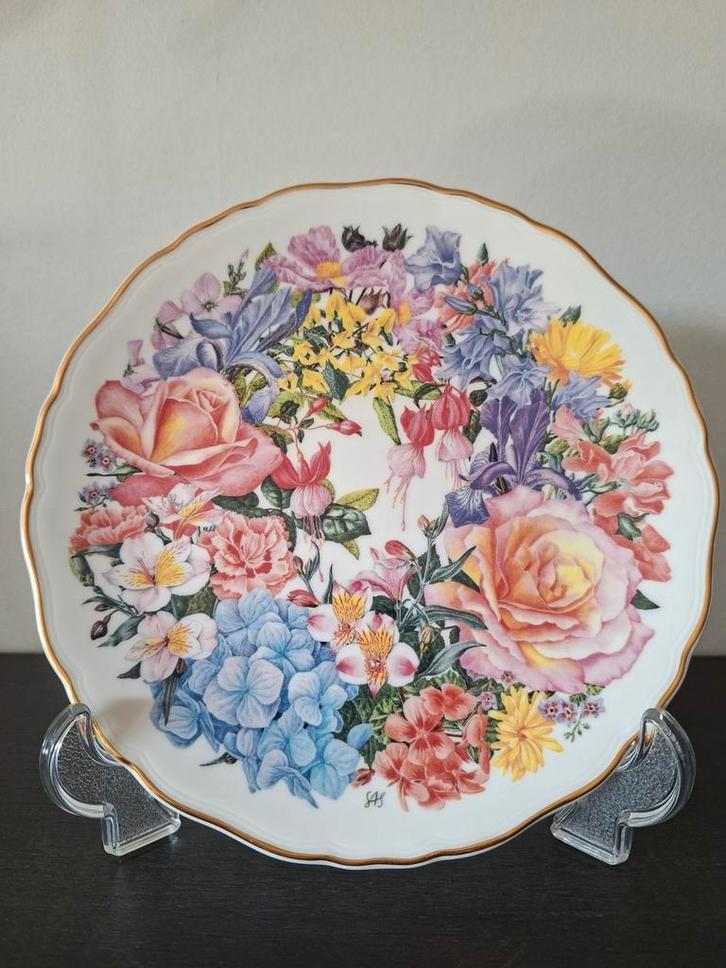 Royal Albert Derby Bouquet Bord, Antiek en Kunst, Antiek | Porselein, Ophalen