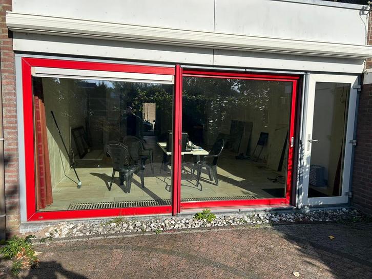 Kunstof schuifpui, aparte deur HR ++ Glas &ventilatierooster, Doe-het-zelf en Verbouw, Kozijnen en Schuifpuien, Zo goed als nieuw