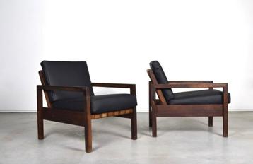 X2 Beaufort Armchairs - Available for immediate pick up beschikbaar voor biedingen