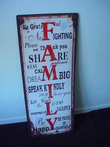 wandbord, metaal bedrukt FAMILY ADVICE in person perspective beschikbaar voor biedingen