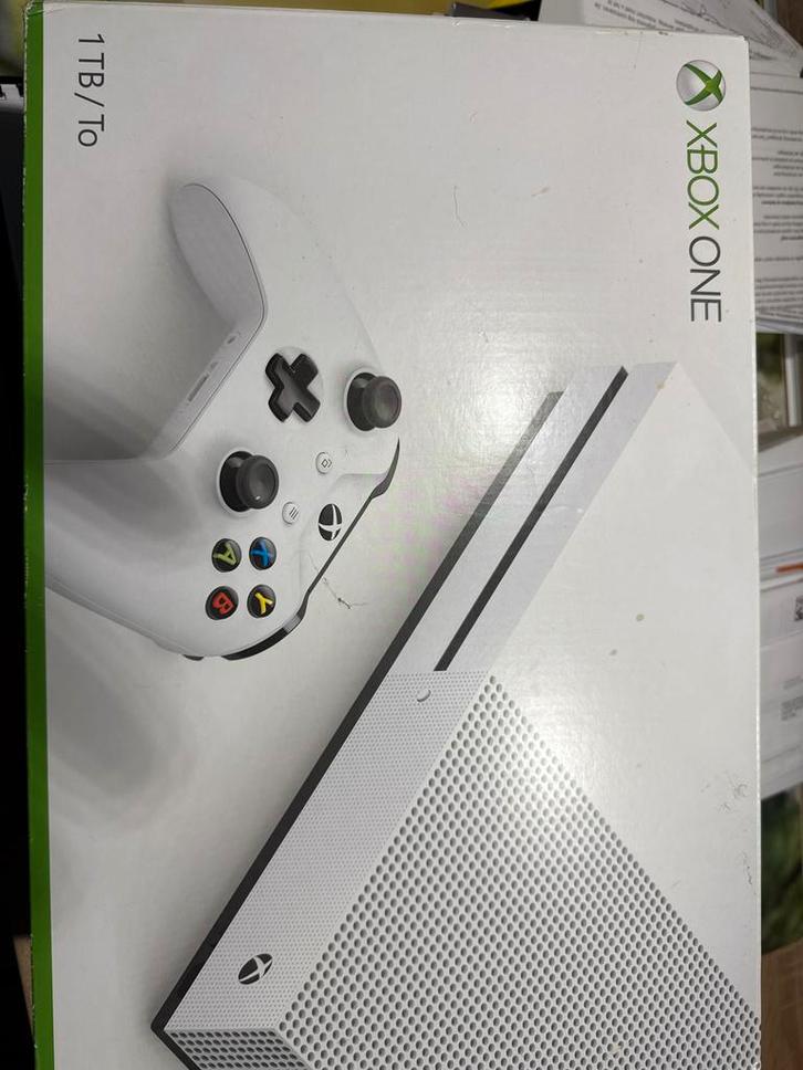 Xbox One S 1TB - Wit, Spelcomputers en Games, Spelcomputers | Xbox One, Gebruikt, Xbox One S, 1 TB, Met 2 controllers, Met games