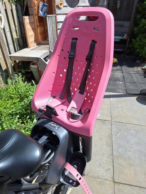 Yepp maxi easyfit fietsstoeltje rose, Fietsen en Brommers, Fietsaccessoires | Fietsstoeltjes, Gebruikt, Achterzitje, 0 t/m 18 kg