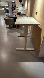 Bureau verstelbaar in hoogte, Huis en Inrichting, Bureaus, Ophalen