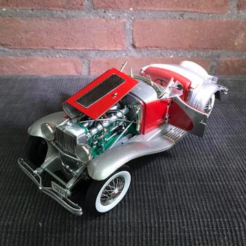 1:18 ERTL DUESENBERG beschikbaar voor biedingen