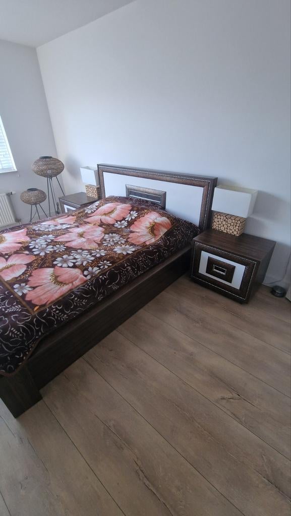 Mooie slaapkamerset inclusief Spiel, nachtkastjes en commode, Ophalen of Verzenden