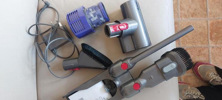 Dyson V12, Witgoed en Apparatuur, Stofzuigers, Gebruikt, Stofzuiger, Reservoir, Ophalen of Verzenden