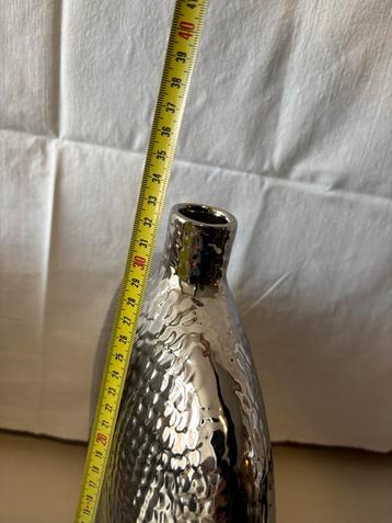 Decoratieve vazen set beschikbaar voor biedingen