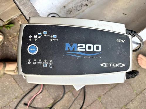 CTEK M200 druppellader voor accu's acculader, Watersport en Boten, Bootonderdelen, Gebruikt, Motor en Techniek, Zeilboot of Motorboot