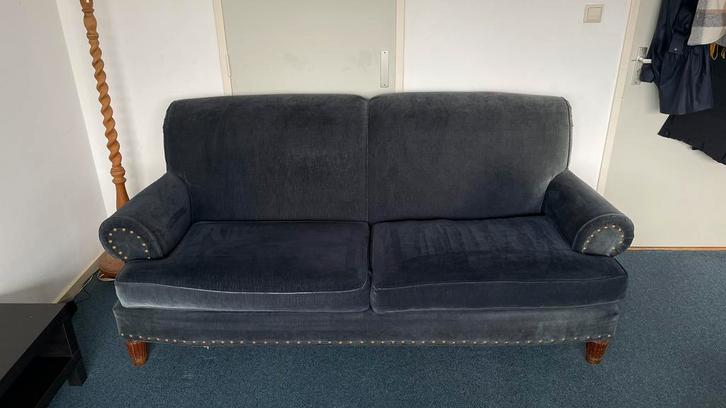 Blue velvet sofa, Huis en Inrichting, Banken | Bankstellen, Gebruikt, Rechte bank, Driepersoons, 200 tot 250 cm, 100 tot 125 cm