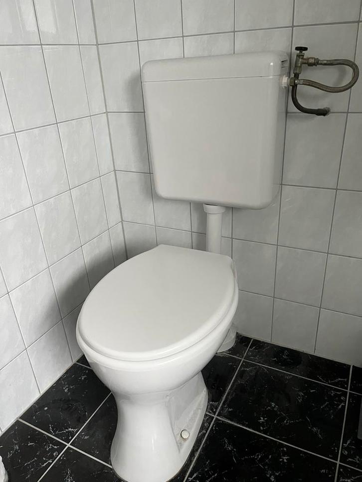 Wc met stortbak, Doe-het-zelf en Verbouw, Sanitair, Gebruikt, Toilet, Ophalen