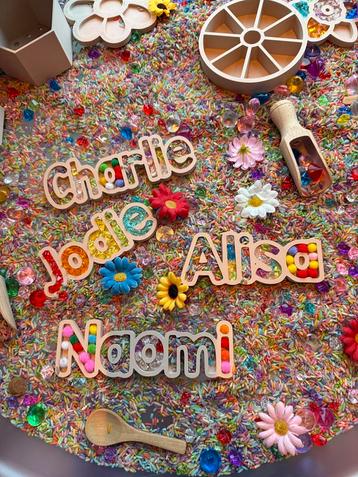 Vulvorm met naam sensorisch spel beschikbaar voor biedingen