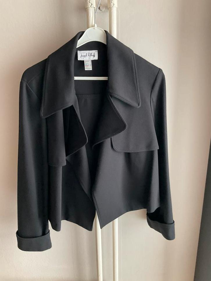 JOSEPH RIBKOFF KORT ZWART JASJE **nieuw** maat 40, Kleding | Dames, Jasjes, Kostuums en Pakken, Ophalen of Verzenden