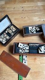 3 doosjes domino stenen, Antiek en Kunst, Antiek | Speelgoed, Ophalen of Verzenden