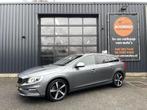 Volvo V60 2.0 T4 R-Design AUT. SCHUIFDAK|LEER|TREKHAAK|CAMER, Auto's, Volvo, Gebruikt, Euro 6, 1969 cc, Lichtsensor