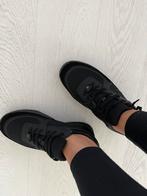 Chanel sneakers runners maat 38 nieuw!, Zwart, Nieuw, Ophalen of Verzenden, Sneakers of Gympen