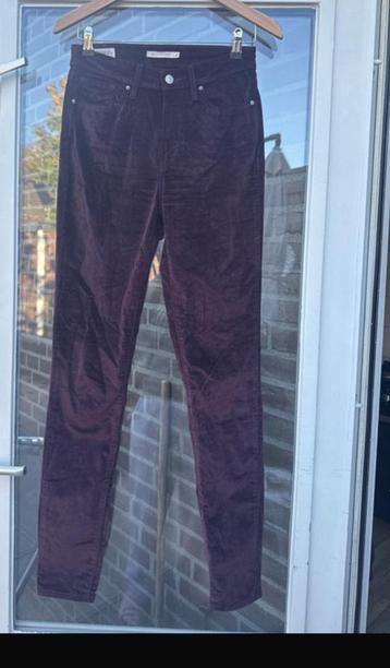 Levi’s corduroy broek 28 beschikbaar voor biedingen