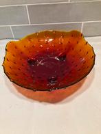 Vintage glazen schaal oranjerood (111225), Antiek en Kunst, Antiek | Glas en Kristal, Ophalen of Verzenden