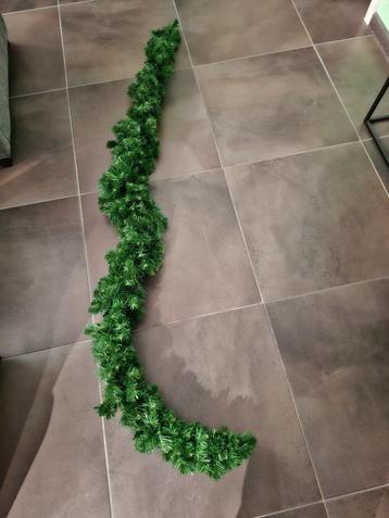 Kerst guirlande ( kersttak ) beschikbaar voor biedingen