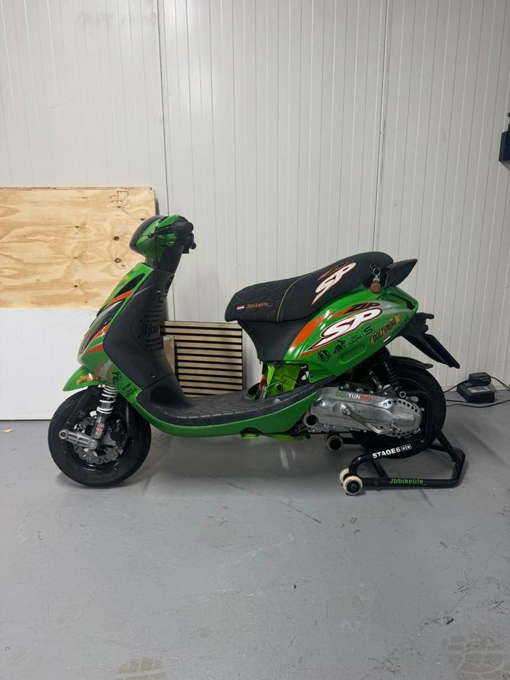 Piaggio zip 172cc op a1 in onderdelen, Fietsen en Brommers, Scooters | Piaggio, Zo goed als nieuw, Zip, Benzine, Ophalen