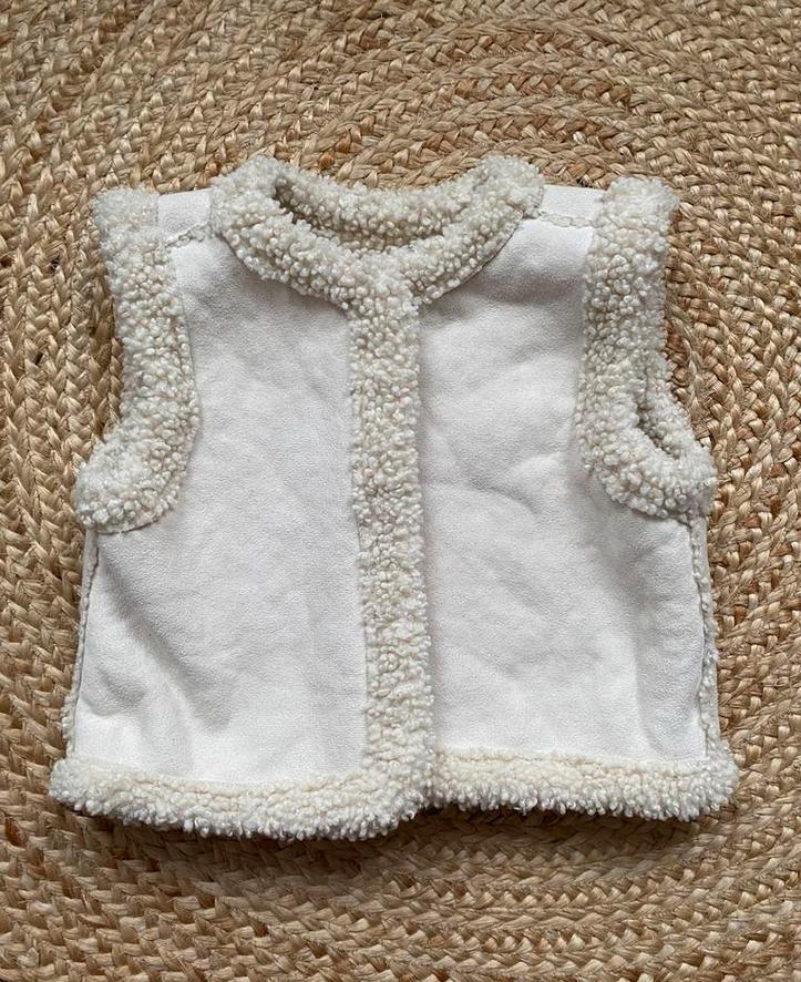 Teddy gilet bodywarmer HEMA maat 110/116, Kinderen en Baby's, Ophalen of Verzenden, Zo goed als nieuw, Meisje, Jas