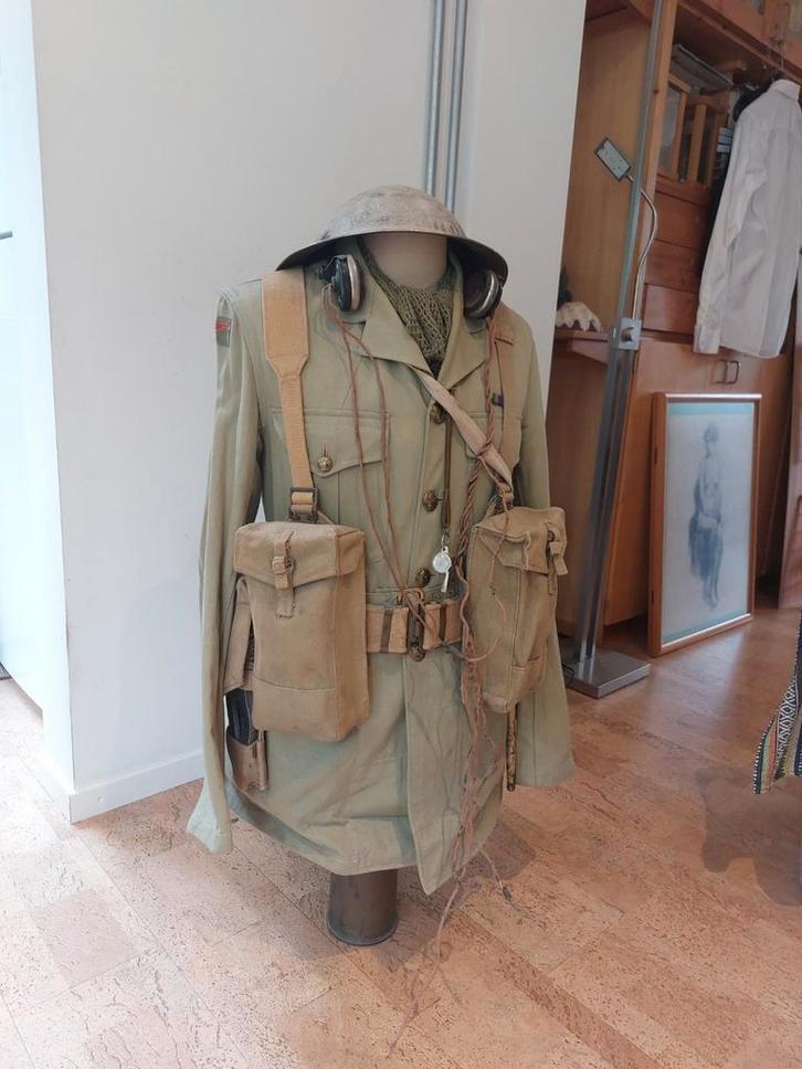 Buste paspop etalagepop small model heren, Verzamelen, Militaria | Tweede Wereldoorlog, Ophalen