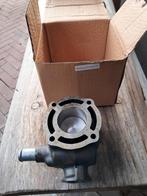 Te koop nieuwe cilinder met zuiger suzuki katana lc, Fietsen en Brommers, Ophalen of Verzenden, Nieuw, Cilinder
