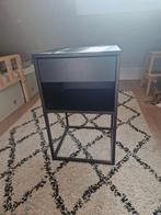 Nachtkastje - VIKHAMMER (IKEA), Huis en Inrichting, Slaapkamer | Nachtkastjes, Ophalen, Zo goed als nieuw, Hout