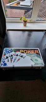 Pokerspel en roulette fiches etc, Hobby en Vrije tijd, Gezelschapsspellen | Kaartspellen, Ophalen of Verzenden, Zo goed als nieuw
