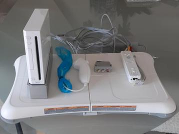 Nintendo Wii met Balance Board en Games - Zo goed als nieuw beschikbaar voor biedingen