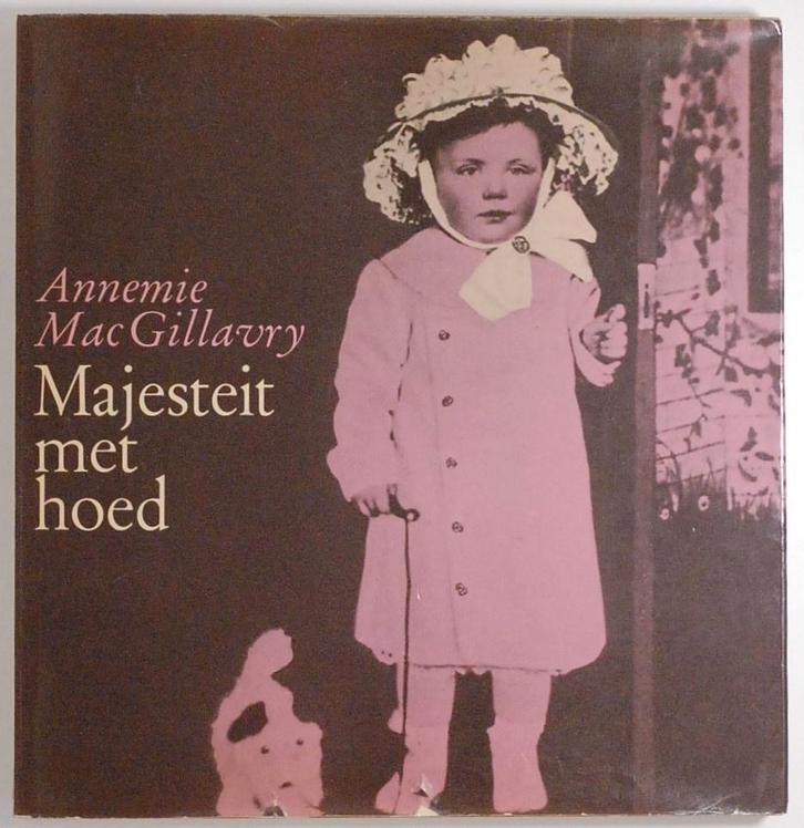 Majesteit met hoed (1973), Boeken, Literatuur, Zo goed als nieuw, Verzenden