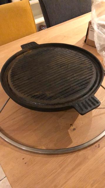 Grillplaat voor op een sfeerhaard. beschikbaar voor biedingen
