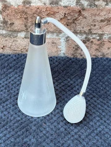 Elegante Vintage Stijl Parfum Verstuiver Frosted Glas beschikbaar voor biedingen