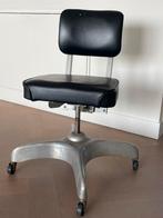 Vintage industrieel-functionele bureaustoel (1950-1970), Ophalen of Verzenden, Gebruikt, Zwart, Bureaustoel