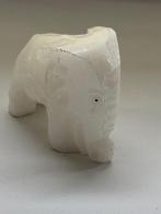 Handgesneden Decoratieve Olifant van speksteen, Verzamelen, Beelden en Beeldjes, Ophalen of Verzenden, Gebruikt, Dier