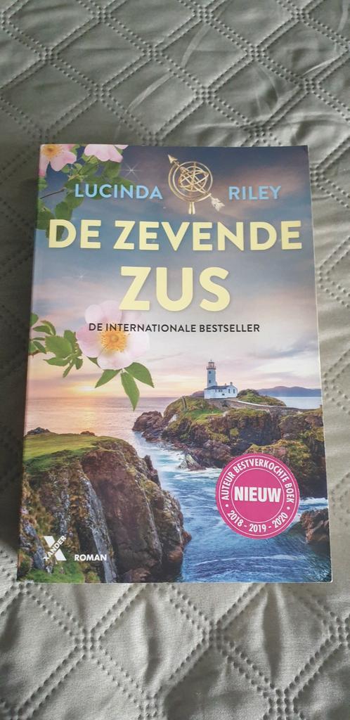 Lucinda Riley - De zevende zus, Boeken, Literatuur, Zo goed als nieuw, Nederland, Ophalen of Verzenden