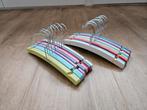 Kleurige baby kledinghangers - 22 stuks, Kinderen en Baby's, Babymode-accessoires, Ophalen of Verzenden, Gebruikt
