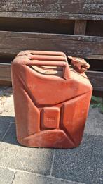 Oude vintage roest bruine 20 liter jerrycan, Ophalen of Verzenden, Landmacht, Nederland