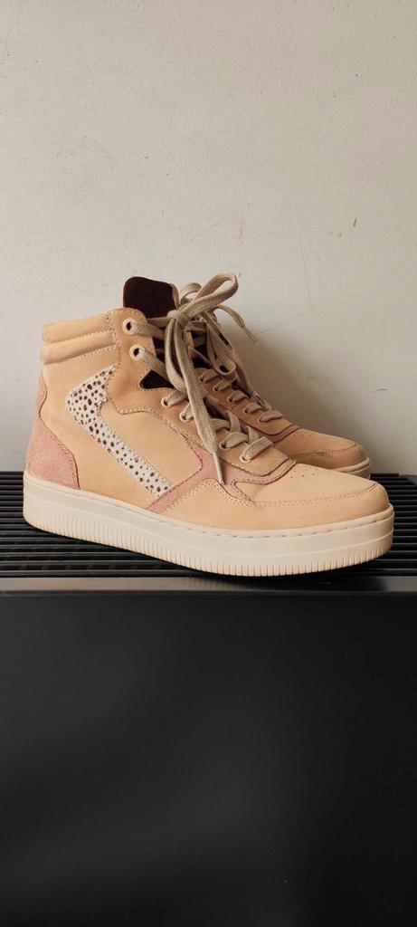 Maruti Mona beige halfhoge leren sneakers, mt 37, Kleding | Dames, Schoenen, Gedragen, Sneakers of Gympen, Beige, Ophalen of Verzenden
