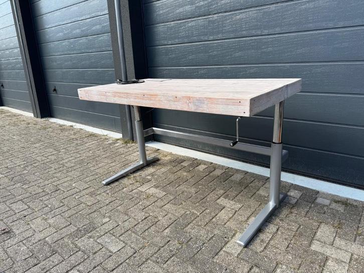 Bureau -werktafel sta-zit Steigerhout, Huis en Inrichting, Bureaus, Gebruikt, Stabureau, In hoogte verstelbaar, Ophalen
