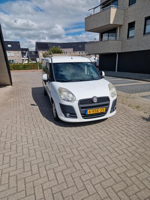 Fiat Doblo Cargo 1.4 T-jet Natural Power 120pk Maxi 2011, Auto's, Bestelauto's, Particulier, Airbags, Airconditioning, Dakrails