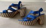 Tamaris blauwe suède sandalen met stoffen hak maat 39, Tamaris, Sandalen of Muiltjes, Gedragen, Verzenden