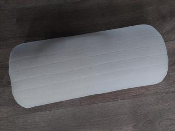 Knieholte kussen gebruikt  beschikbaar voor biedingen