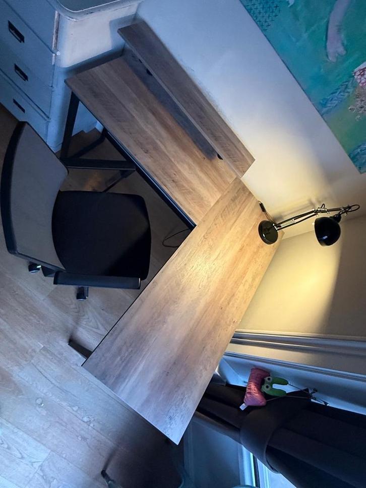 Bureau, stoel en lamp - complete set!, Huis en Inrichting, Bureaus, Gebruikt, Bureau, Ophalen