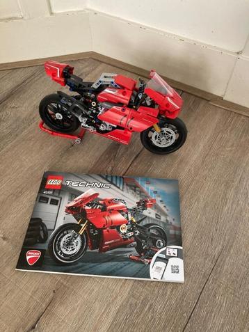 Lego 42107 Ducati motor beschikbaar voor biedingen