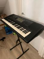 Yamaha keyboard PSR-630, Muziek en Instrumenten, Keyboards, Ophalen, Yamaha, Met standaard, 61 toetsen