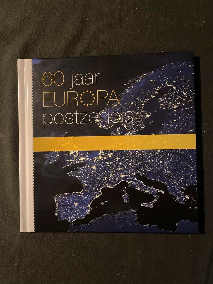 Boek: 60 Jaar Europa Postzegels, Postzegels en Munten, Postzegels | Toebehoren, Boek of Tijdschrift, Ophalen of Verzenden