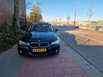 BMW 3-Serie E91 318i LCi Touring facelift , Pano + Navi, Auto's, BMW, Zwart, Zwart, Origineel Nederlands, Handgeschakeld