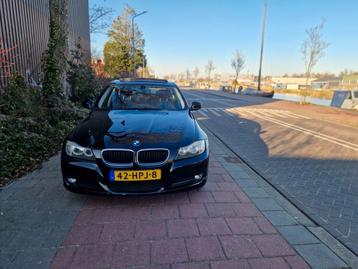 BMW 3-Serie E91 318i LCi Touring facelift , Pano + Navi beschikbaar voor biedingen