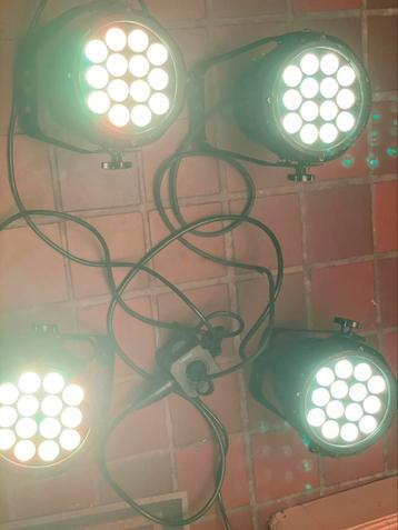 16 x Showtec M800 led beschikbaar voor biedingen
