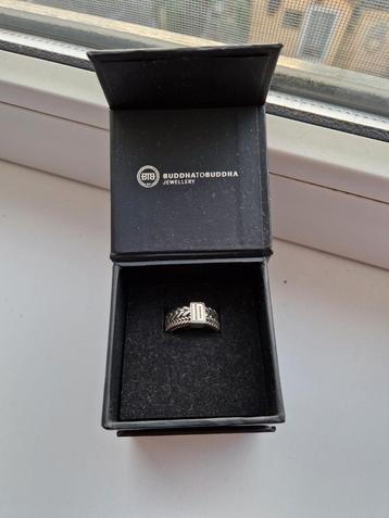 Buddha to Buddha Barbara Dubbel Ring Maat 19 beschikbaar voor biedingen